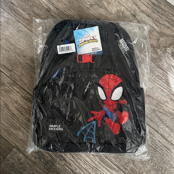 Simple Modern Backpack- Marvel Spider-Man - Picture 4 of 5